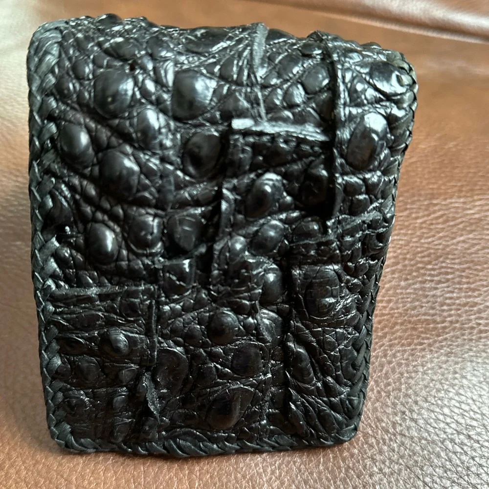 Saint Matainie Crocodile Bifold Wallet - Picture 9 of 14